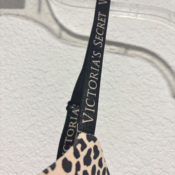 Victoria's Secret No Wire/Sans Armature Bra Cheetah Print Size 36DDD Preowned - Picture 3 of 8